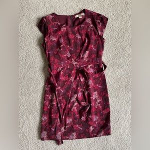 Excellent condition. Floral print dress from Forever 21. Size S